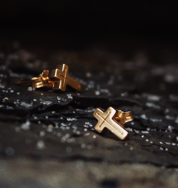 Crux, Vermeil Gold