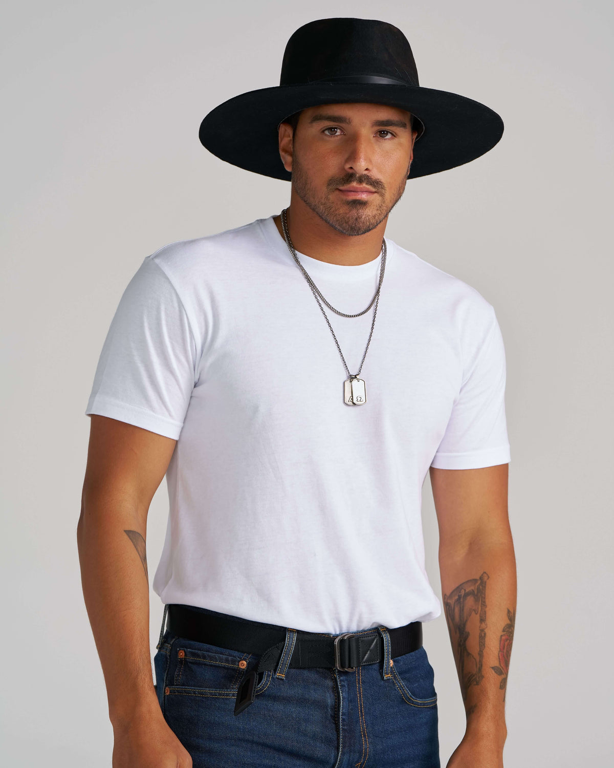 Maxim Hat, Onyx