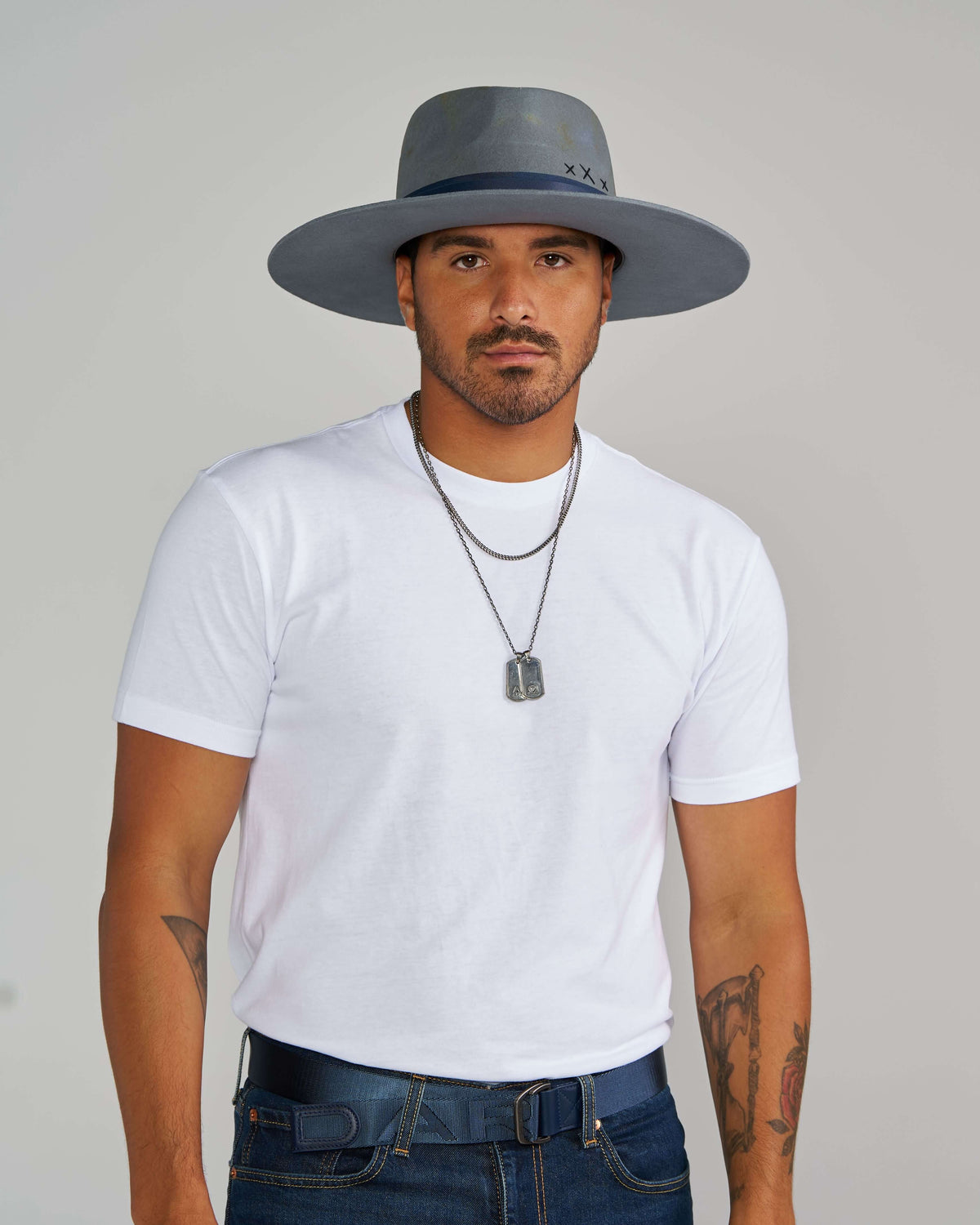 Maxim Hat, Abyss