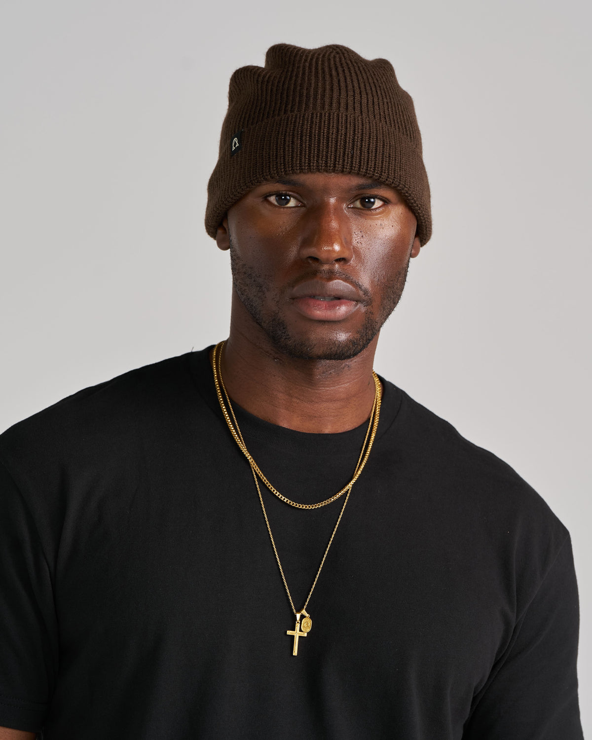 Solis Beanie, Terra
